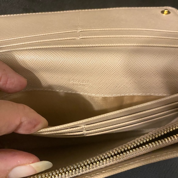 PRADA Saffiano Fiocco Wallet w/box COA - Picture 13 of 16